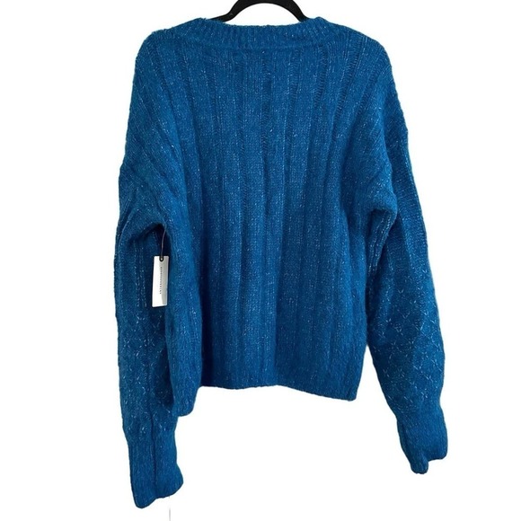 NWT ANTHROPOLOGIE Pilcro Maggie Blue Fuzzy Soft V-Neck Sweater - Sz Medium - Picture 6 of 7